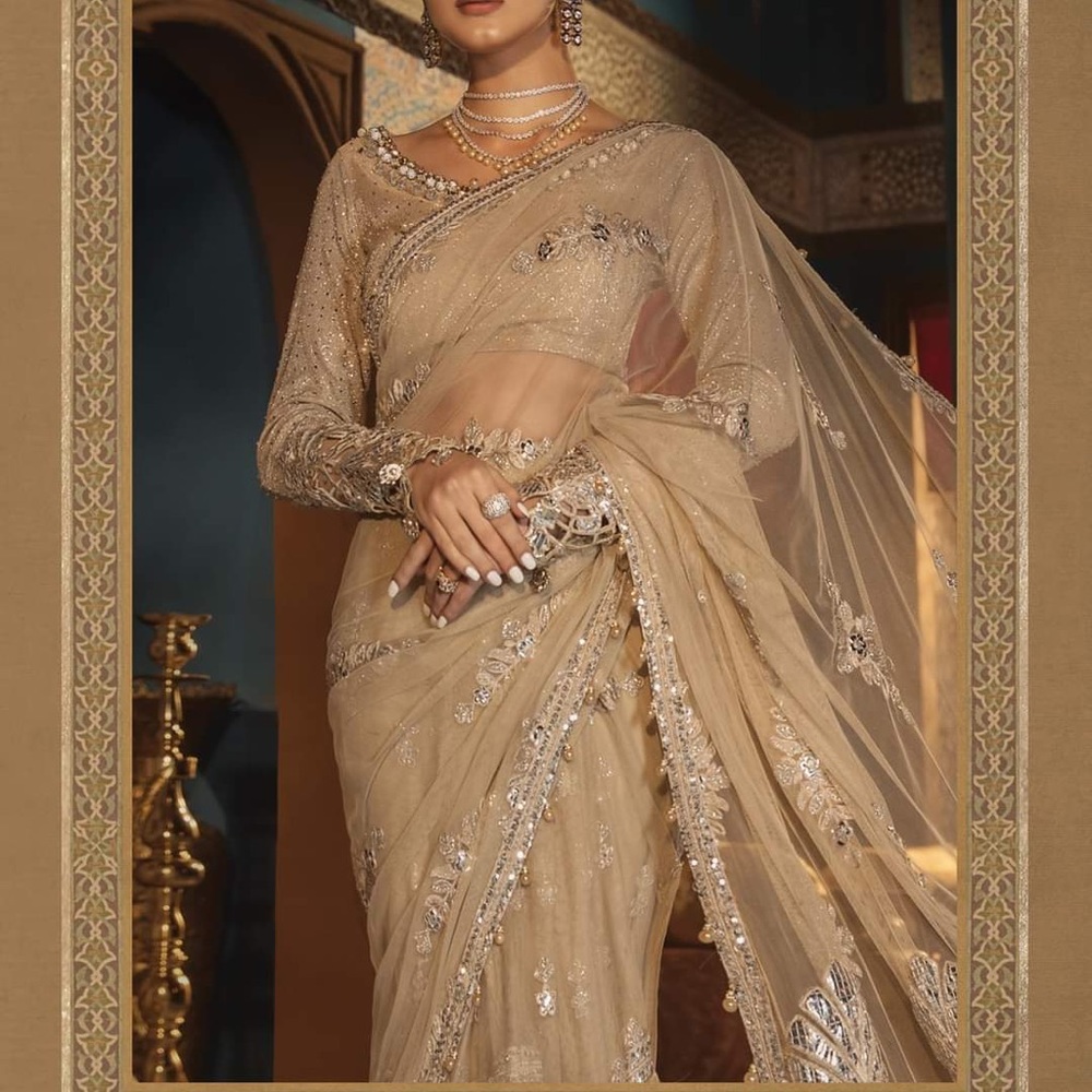 Beautiful handmade Saree - Picture 1 of 2